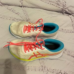 Womens Asics Running Shoes